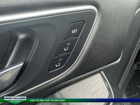 Used 2022 Nissan Rogue Platinum w/ Head-Up Display Package image 9