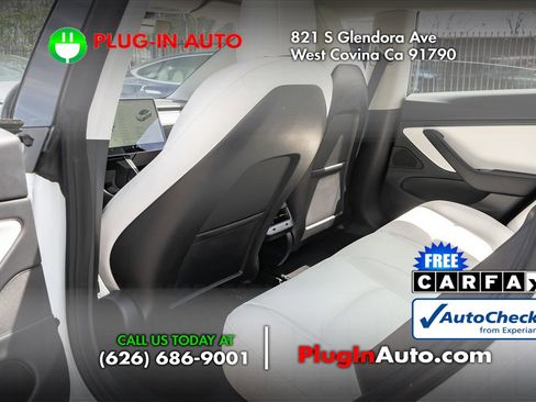 Used 2018 Tesla Model 3 Performance image 12