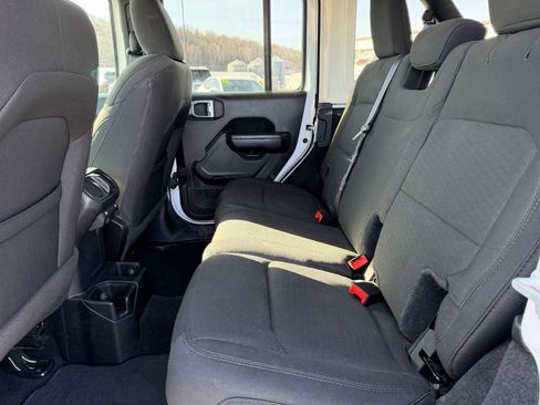 Used 2021 Jeep Wrangler Unlimited Sport image 34