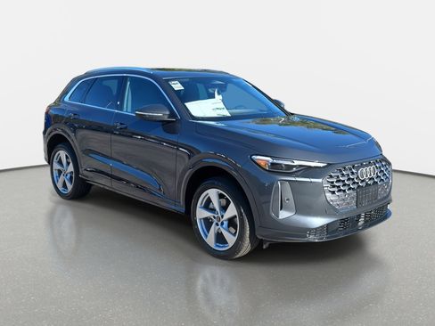 New 2025 Audi Q5 Premium Plus image 3