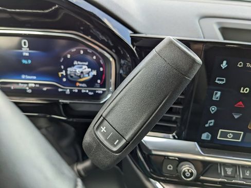 Used 2024 Chevrolet Silverado 2500 High Country w/ High Country Premium Package image 59