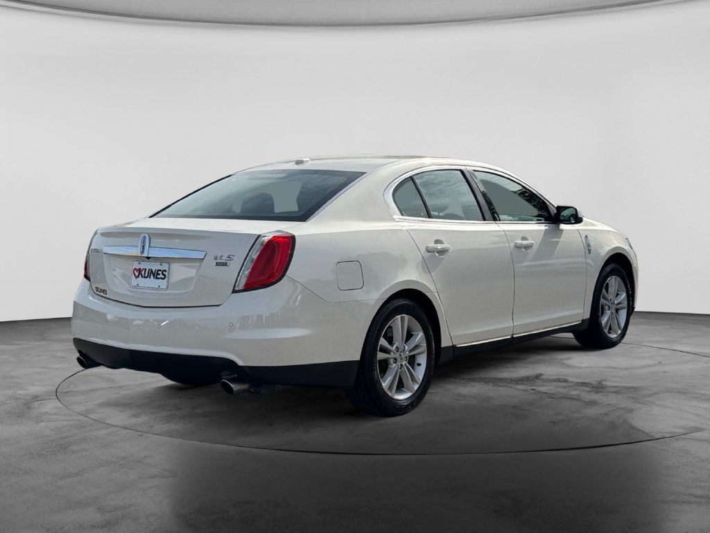Used 2009 Lincoln MKS AWD image 9