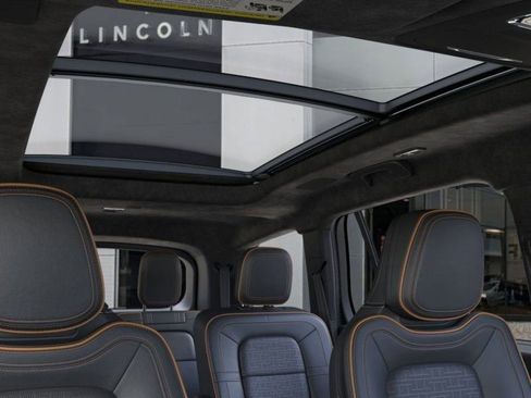 New 2025 Lincoln Aviator Black Label AWD/4WD image 22