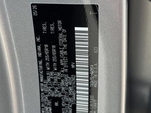 Used 2026 Toyota Grand Highlander AWD image 33