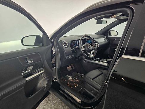 Certified 2023 Mercedes-Benz GLA 250 image 19