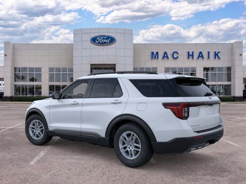 New 2026 Ford Explorer Active w/ Active Comfort Package RWD image 4