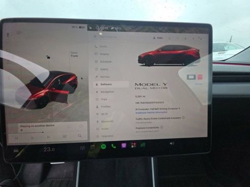Used 2026 Tesla Model Y AWD image 11