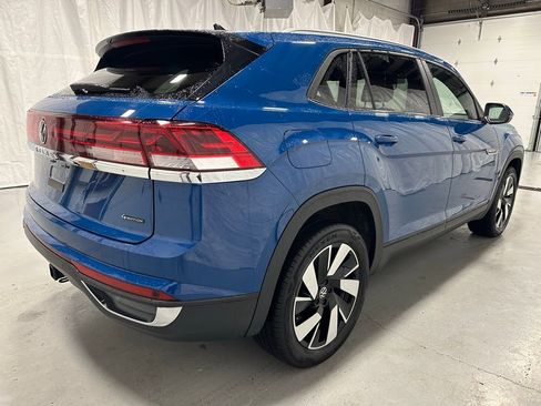 Used 2025 Volkswagen Atlas Cross Sport SE image 7