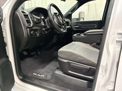 Used 2021 RAM 3500 Big Horn image 3