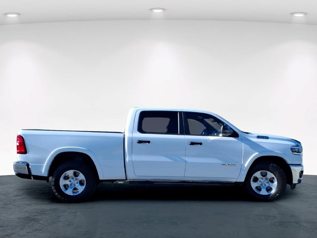 Used 2025 RAM 1500 Big Horn AWD/4WD image 7