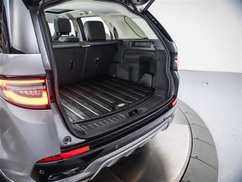 Used 2024 Land Rover Discovery Sport S AWD/4WD image 32
