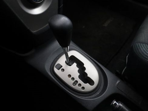 Used 2009 Toyota Yaris Sedan image 18