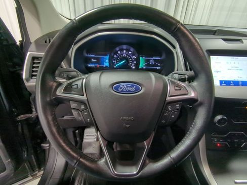 Used 2020 Ford Edge SEL image 35