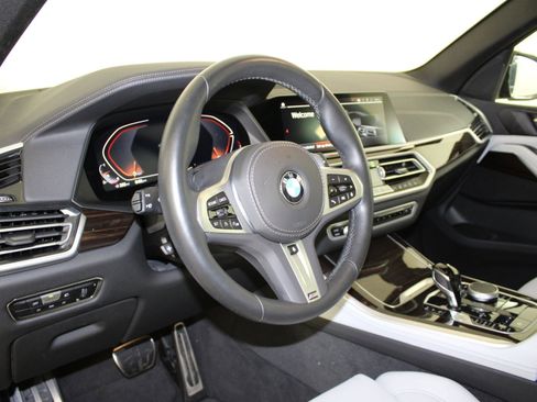 Certified 2023 BMW X5 xDrive40i w/ M Sport Package image 4