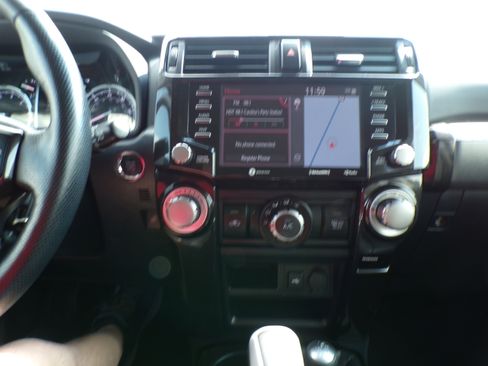 Used 2024 Toyota 4Runner TRD Off-Road Premium image 19