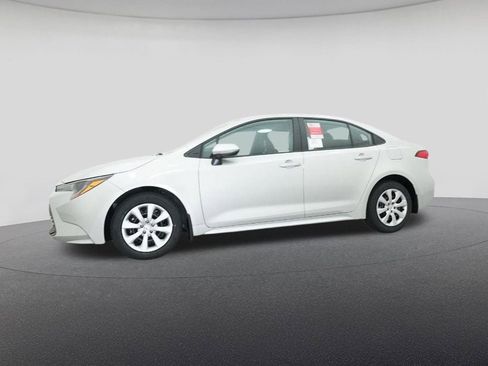 New 2026 Toyota Corolla LE image 18