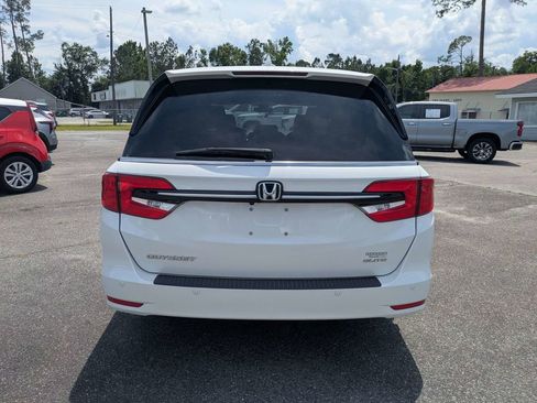 Used 2022 Honda Odyssey Elite image 5