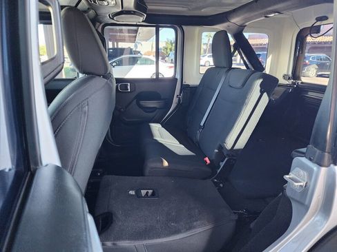 Used 2020 Jeep Wrangler Unlimited Sport image 77