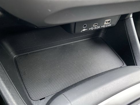 Used 2024 Subaru Crosstrek 2.0i Premium image 21