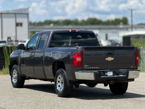 Used 2011 Chevrolet Silverado 1500 LS AWD/4WD image 10