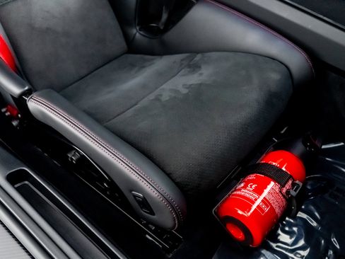 Used 2022 Porsche 911 GT3 image 32