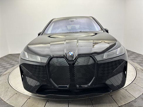 New 2026 BMW iX xDrive45 image 14
