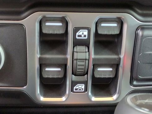 New 2026 Jeep Gladiator Sport image 24