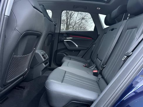 New 2025 Audi Q5 Premium Plus image 26