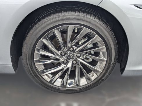 Certified 2025 Lexus ES 300h w/ Luxury Package image 12