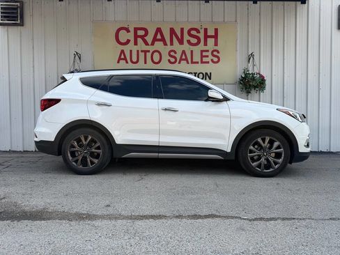 Used 2017 Hyundai Santa Fe Sport FWD image 2