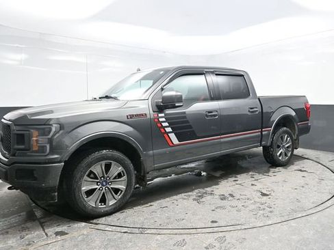 Used 2018 Ford F150 Lariat w/ Equipment Group 502A Luxury image 3