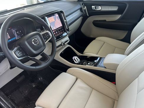 New 2026 Volvo XC40 B5 Plus w/ Protection Package Premier AWD/4WD image 10
