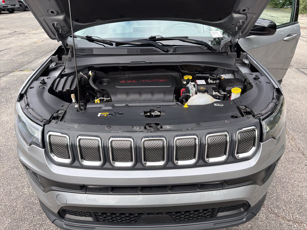 Used 2022 Jeep Compass Latitude AWD/4WD image 31