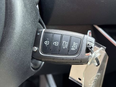 Used 2022 Hyundai Sonata SE image 29