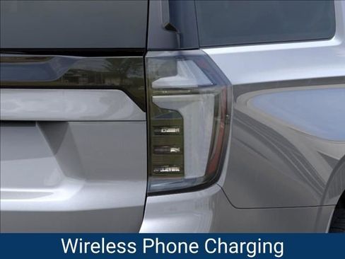 New 2026 Chevrolet Suburban LT w/ Comfort Package image 12