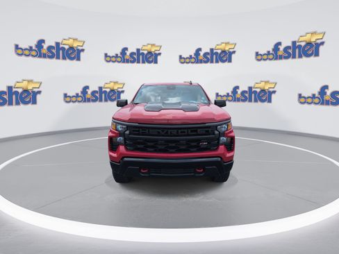 Used 2025 Chevrolet Silverado 1500 Custom Trail Boss AWD/4WD image 4