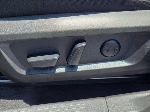 Used 2021 Nissan Rogue SV FWD image 38