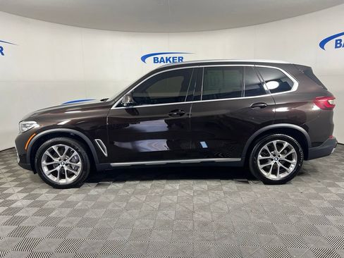Used 2022 BMW X5 xDrive40i w/ Premium Package AWD/4WD image 2