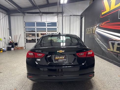 Used 2024 Chevrolet Malibu LT image 18