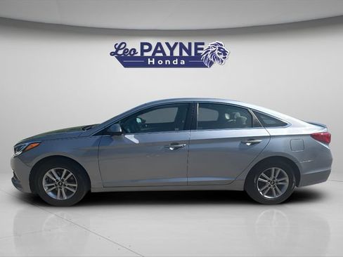 Used 2017 Hyundai Sonata SE FWD image 8