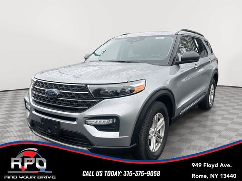Used 2022 Ford Explorer XLT w/ Equipment Group 202A AWD/4WD image 1