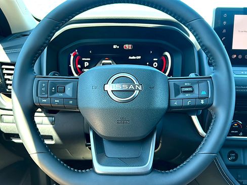 New 2026 Nissan Rogue Platinum w/ Platinum Premium Package AWD/4WD image 18