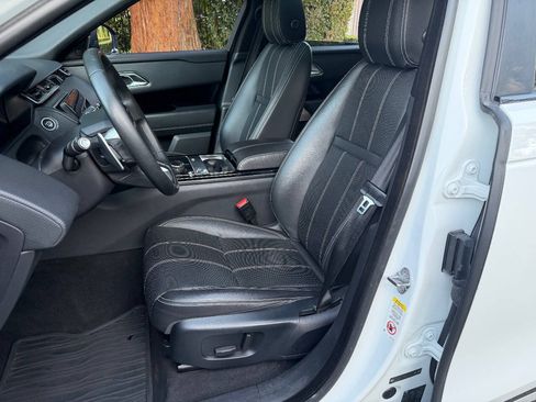 Used 2019 Land Rover Range Rover Velar R-Dynamic SE AWD/4WD image 15