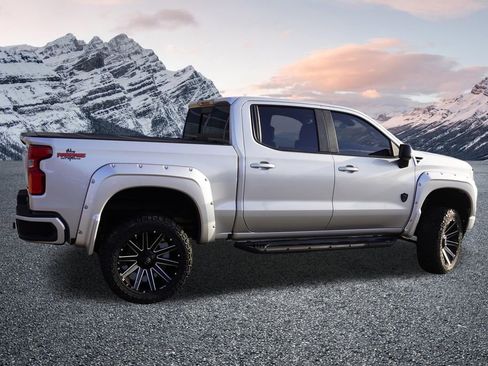 Used 2022 Chevrolet Silverado 1500 RST w/ Convenience Package II AWD/4WD image 4