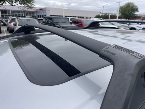 Used 2023 Toyota RAV4 XLE Premium image 5