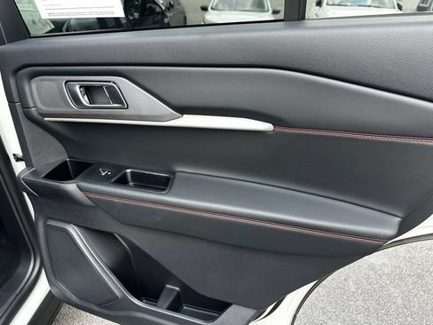 Certified 2025 Ford Explorer ST-Line AWD/4WD image 42