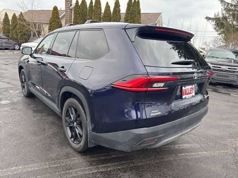 Used 2024 Toyota Grand Highlander Platinum image 5