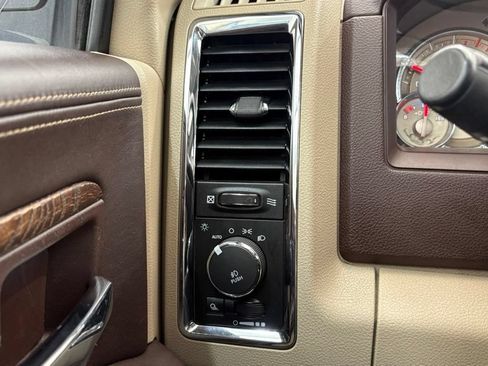 Used 2015 RAM 2500 Longhorn w/ Convenience Group AWD/4WD image 37