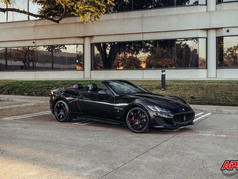 Used 2013 Maserati GranTurismo Sport image 17