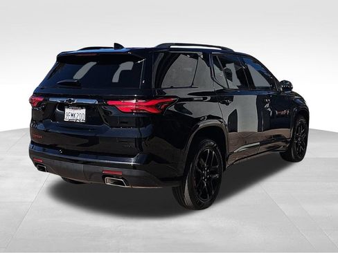 Used 2023 Chevrolet Traverse Premier w/ Redline Edition AWD/4WD image 3